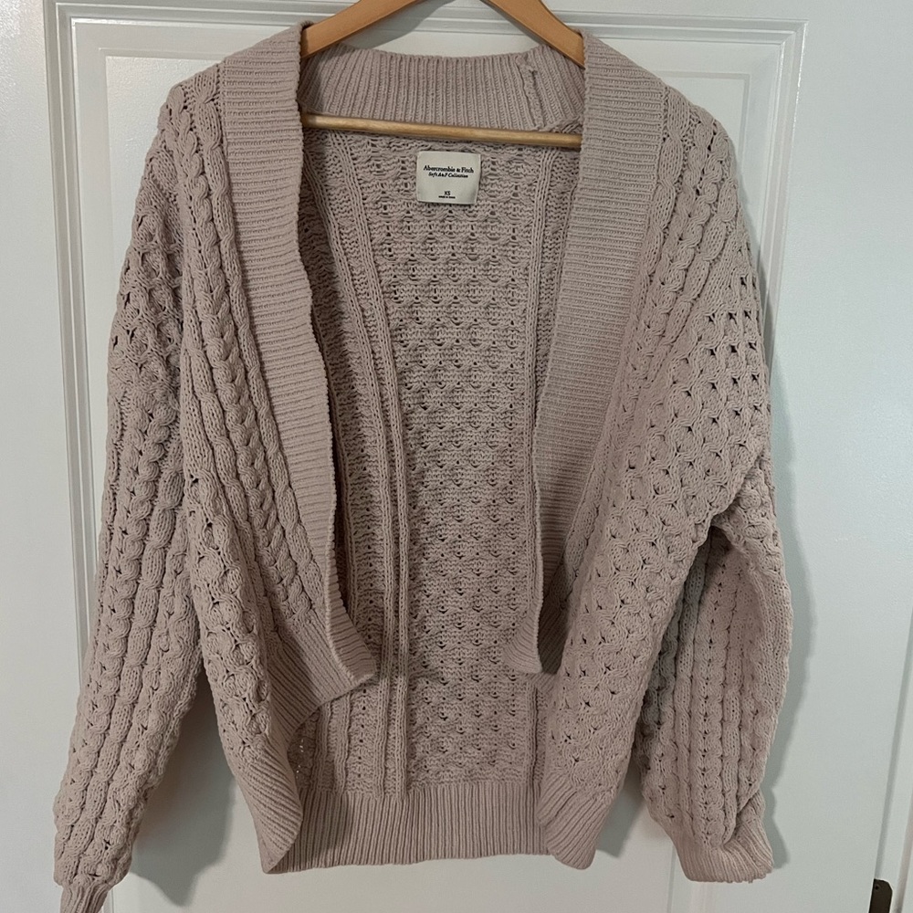 Abercrombie and Fitch. Oversized knit sweater. Soft A&F collection. Size XS